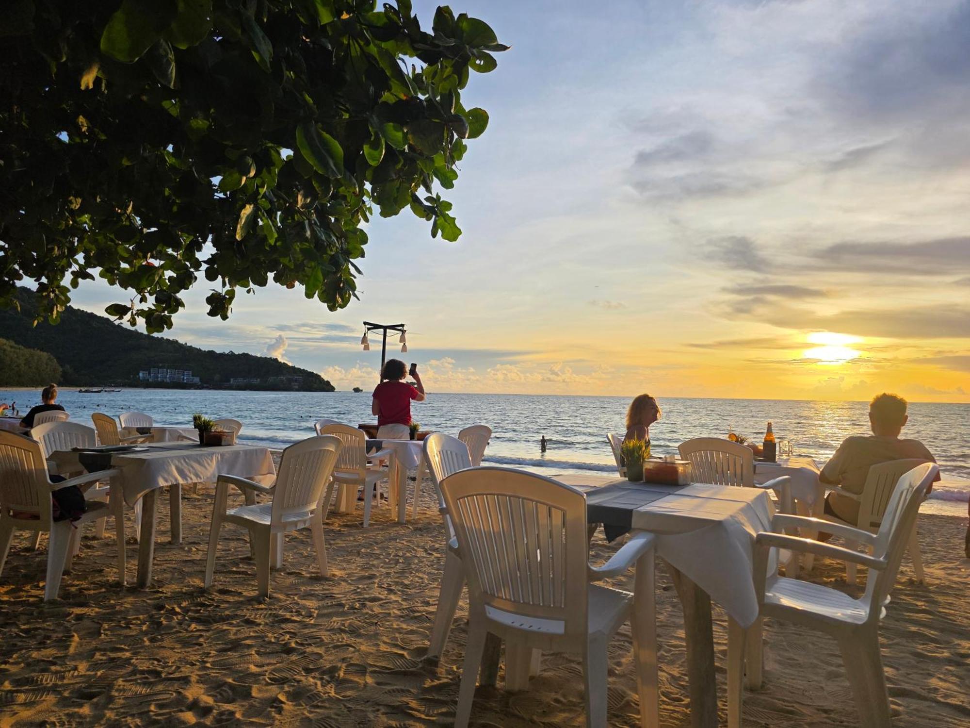 Tt Naiyang Beach Phuket Nai Yang Beach Exterior foto